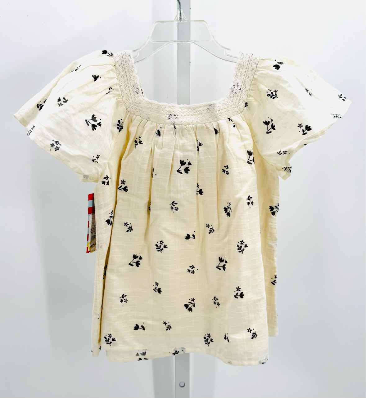 Cat & Jack Off White Child Size 6 Girls Ss