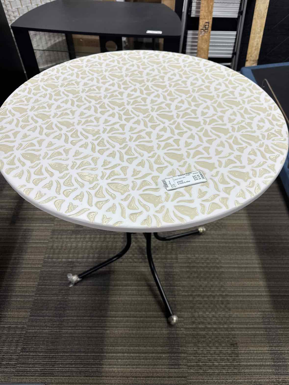 Outdoor table