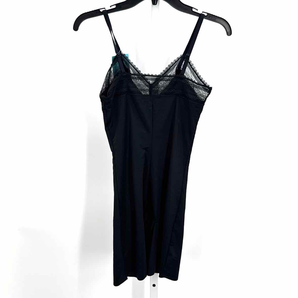 Assets Black Women Size Medium Womens Undergarmet