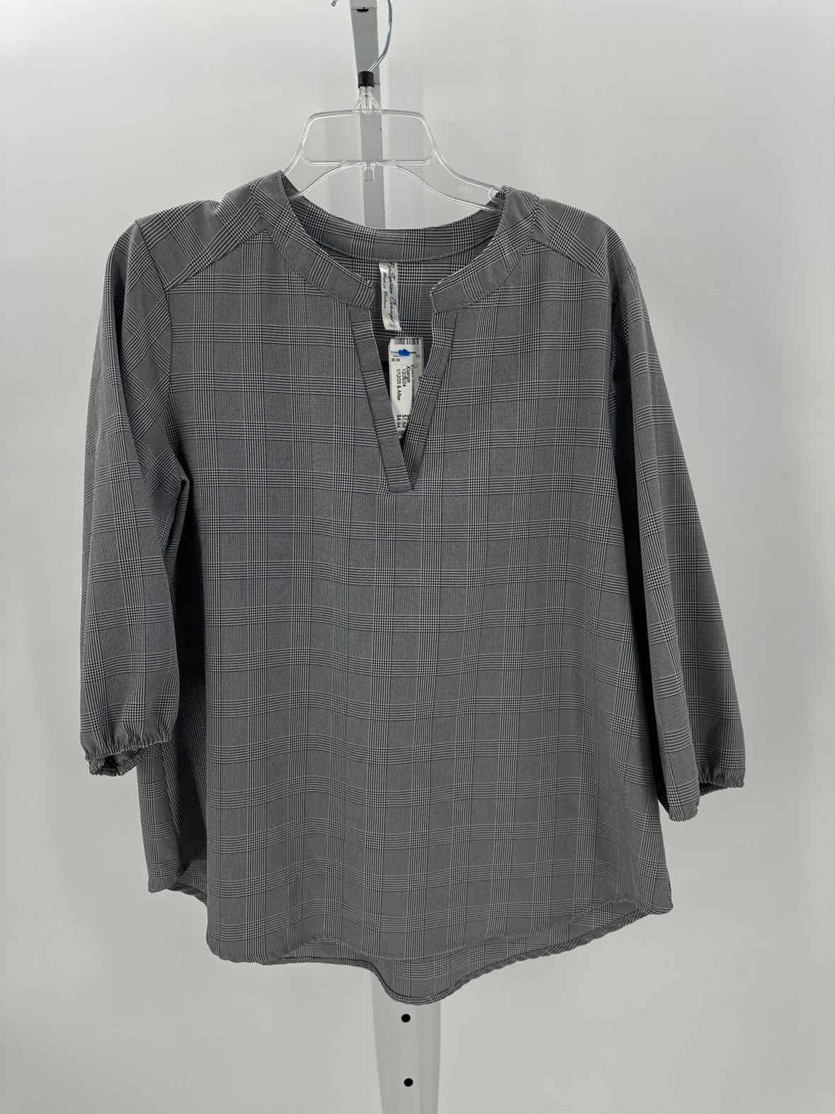 Womens 3/4 button/blouse