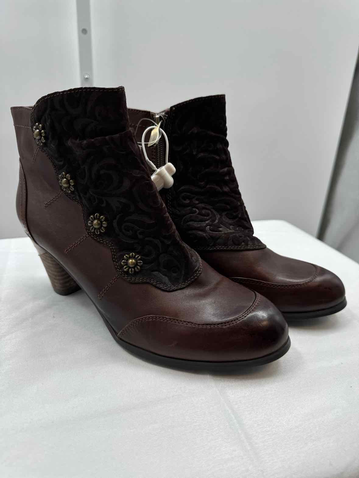 Womens Boots