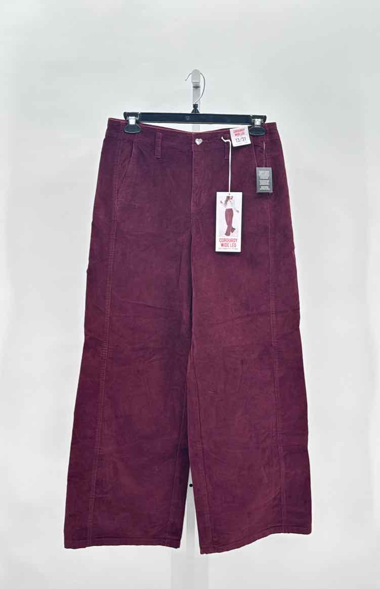 Celebrity Pink Maroon Women Size 13 Jrs Pants