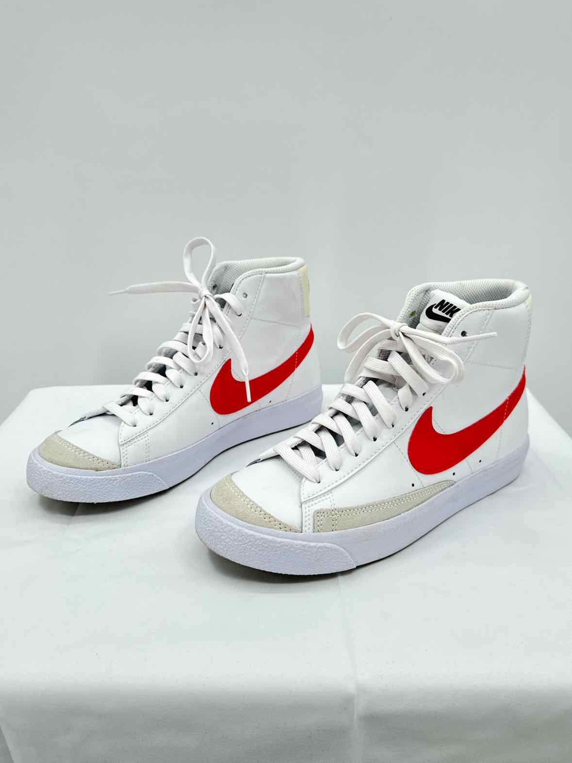 Nike White Child Size 6 Boys Shoes