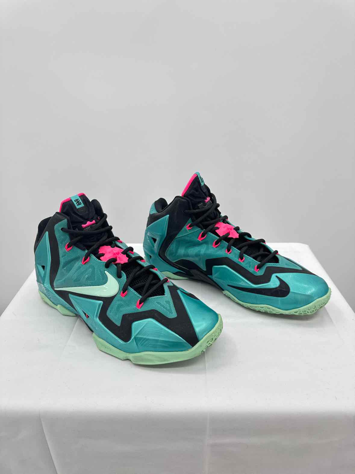 Nike Teal Mens Size 9.5 Mens Sneakers