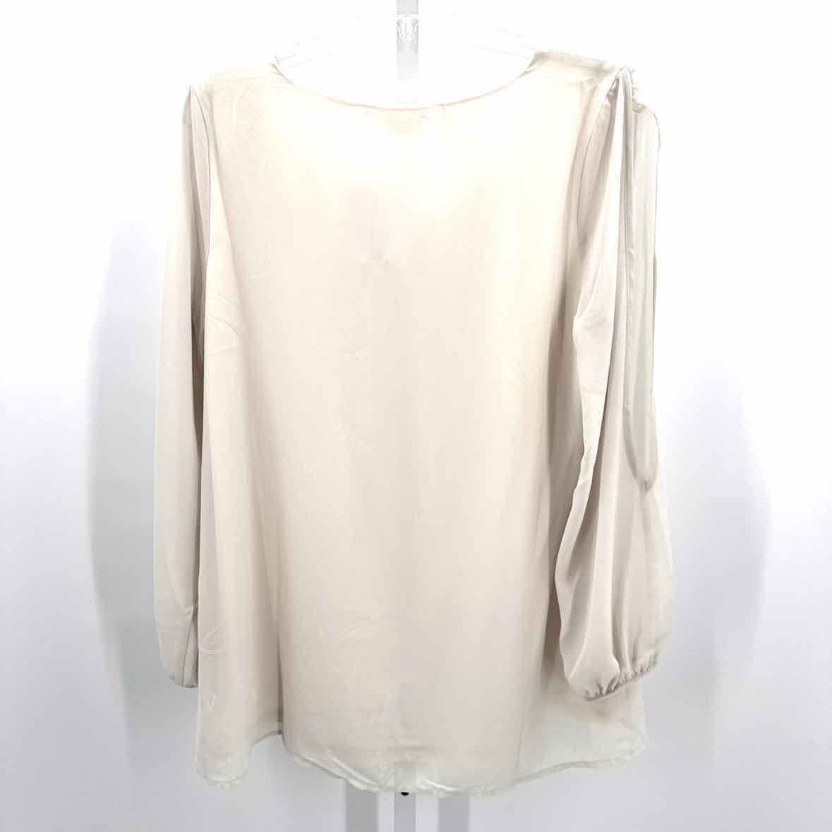 Zenana Cream Women Size Large Womens Ls button/blouse