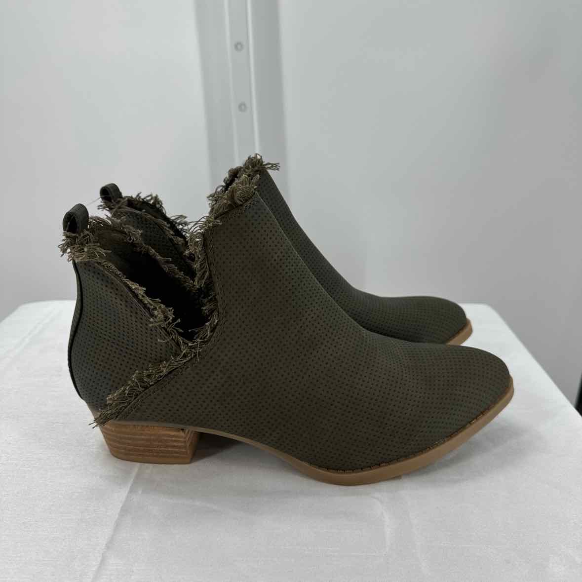 Womens Boots