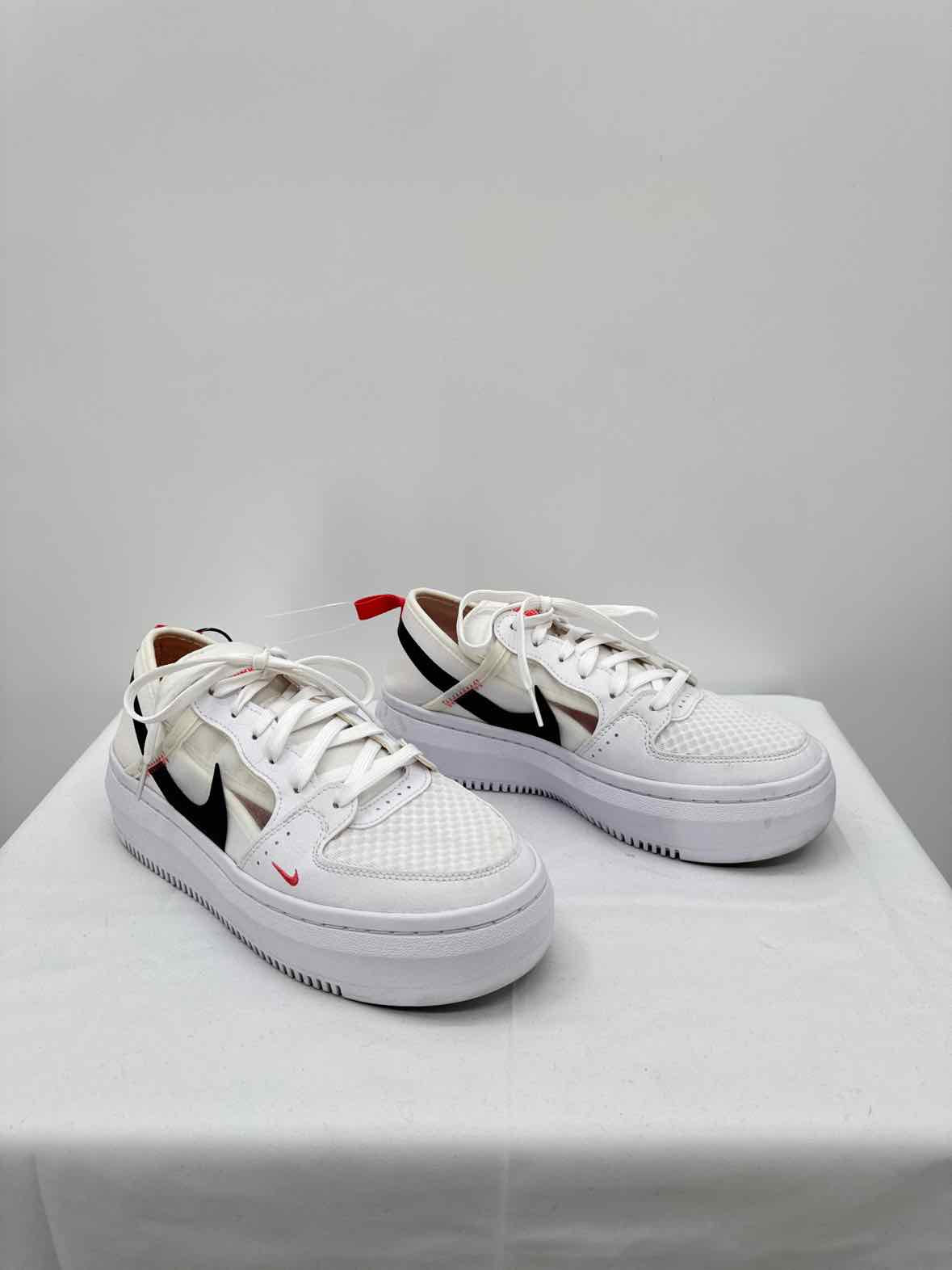 Nike White Women Size 8 Womens Sneakers