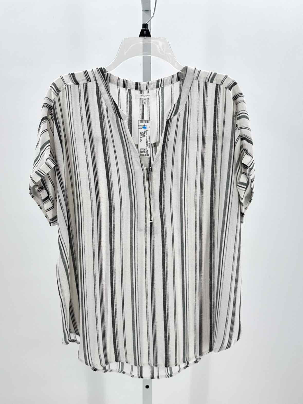 Maurices Black/White Women Size Xlarge Womens Ss button/blouse