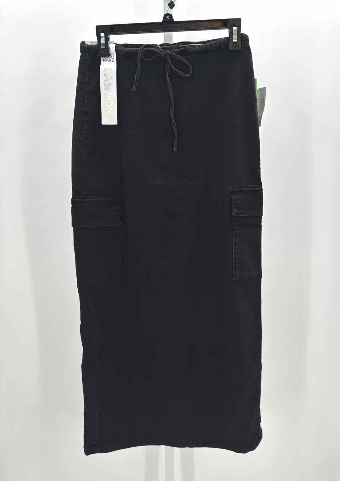 Tinseltown Black Women Size 3 Jrs Skirt