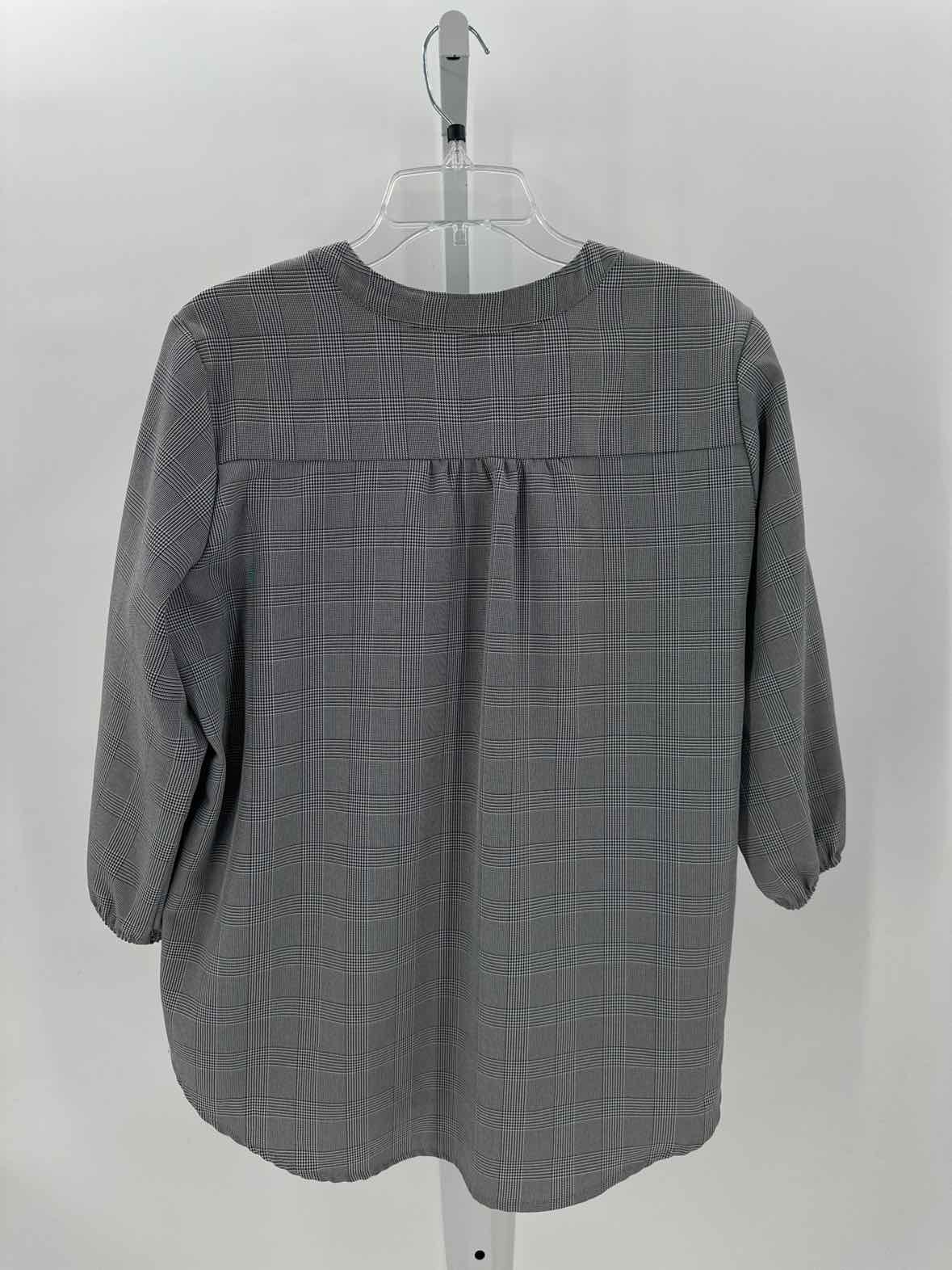 Womens 3/4 button/blouse