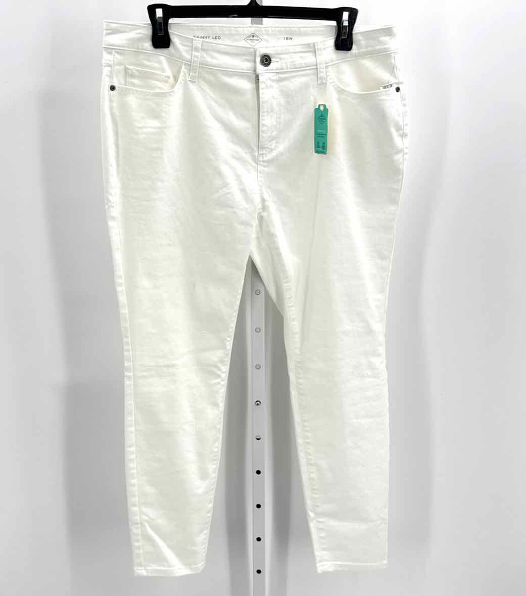 St Johns bay White Women Size 16 Womens Jeans