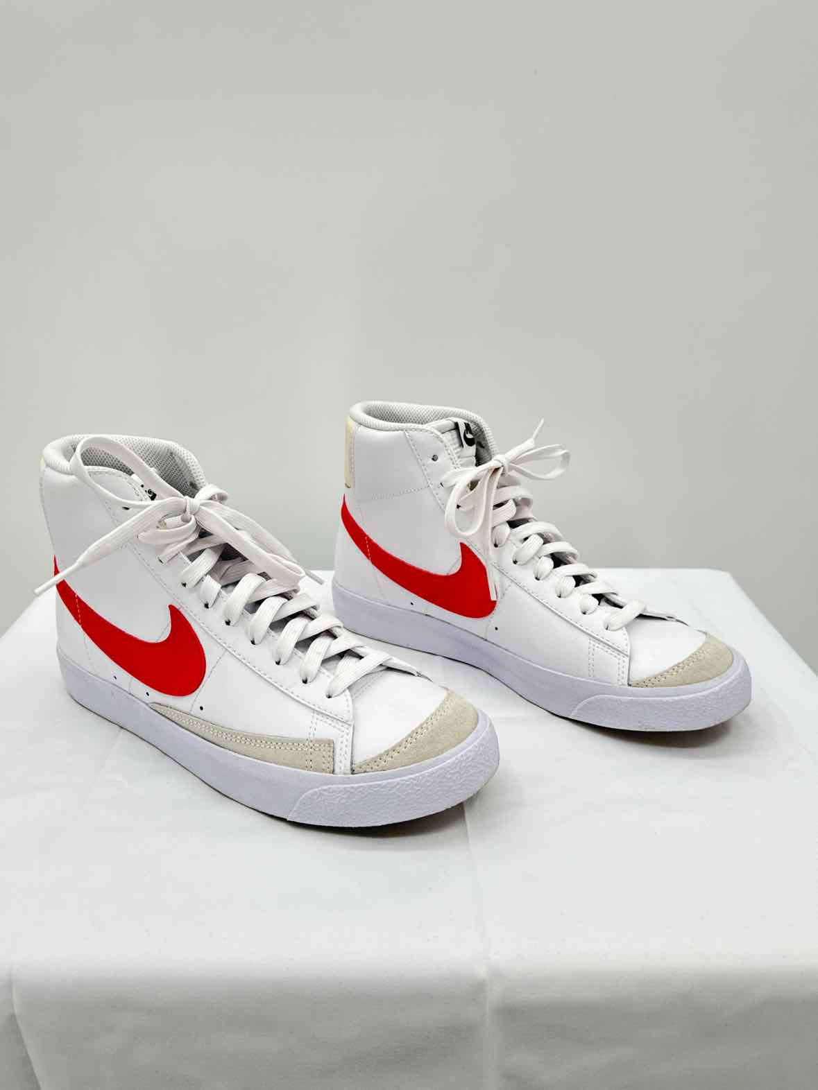 Nike White Child Size 6 Boys Shoes